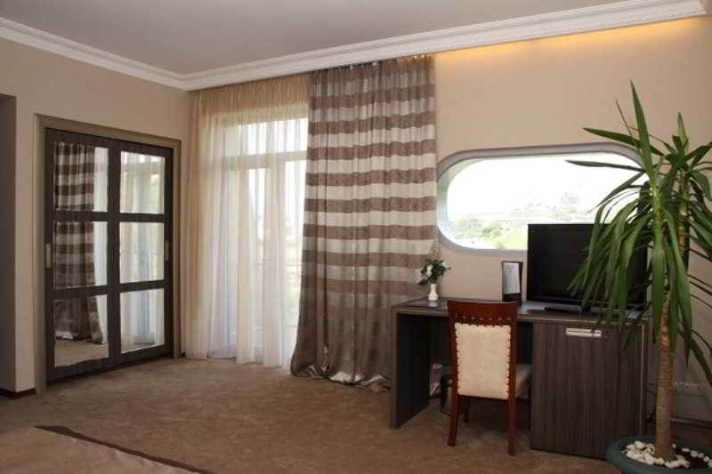 Cruise Hotel Tbilisi Ngoại thất bức ảnh
