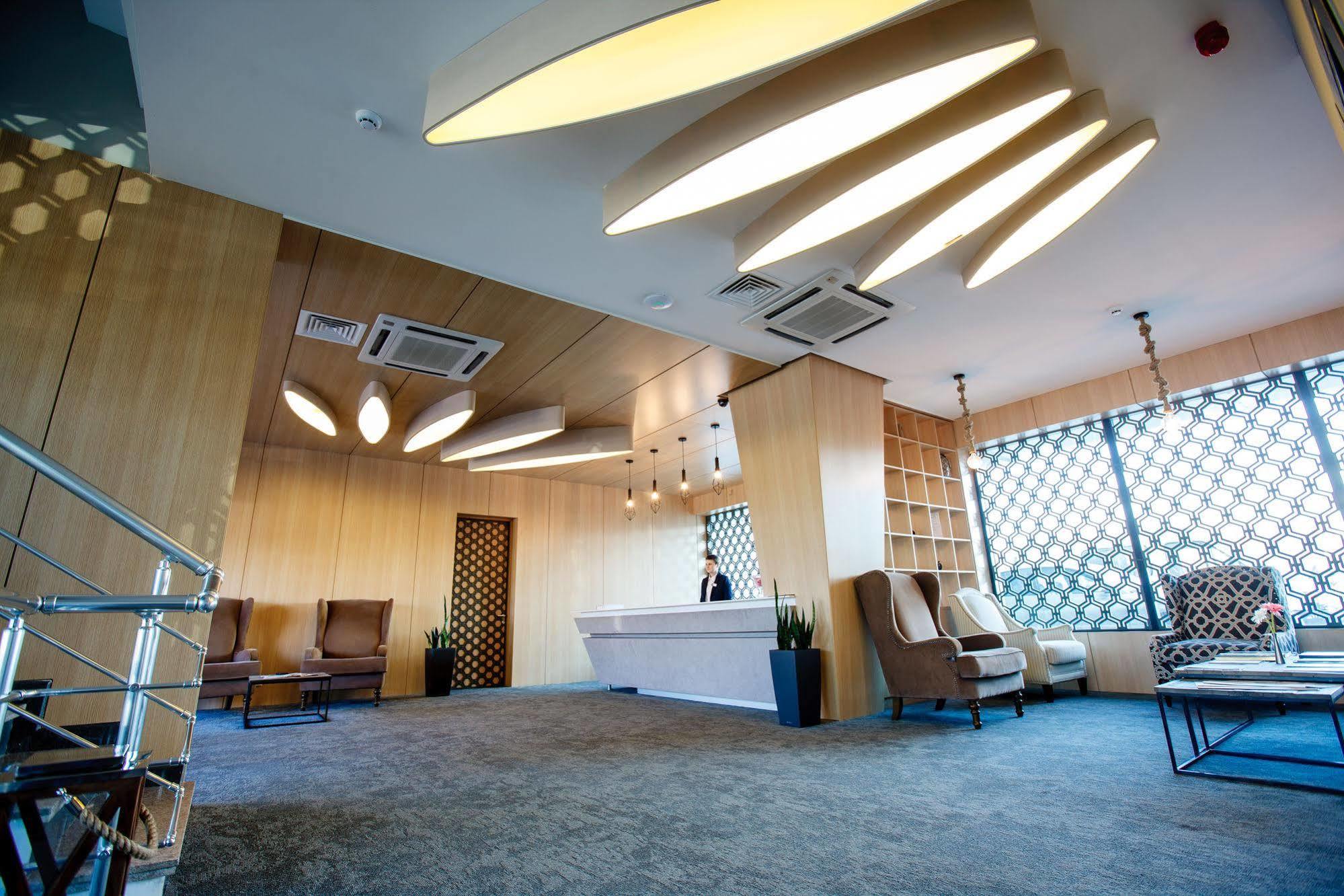 Cruise Hotel Tbilisi Ngoại thất bức ảnh